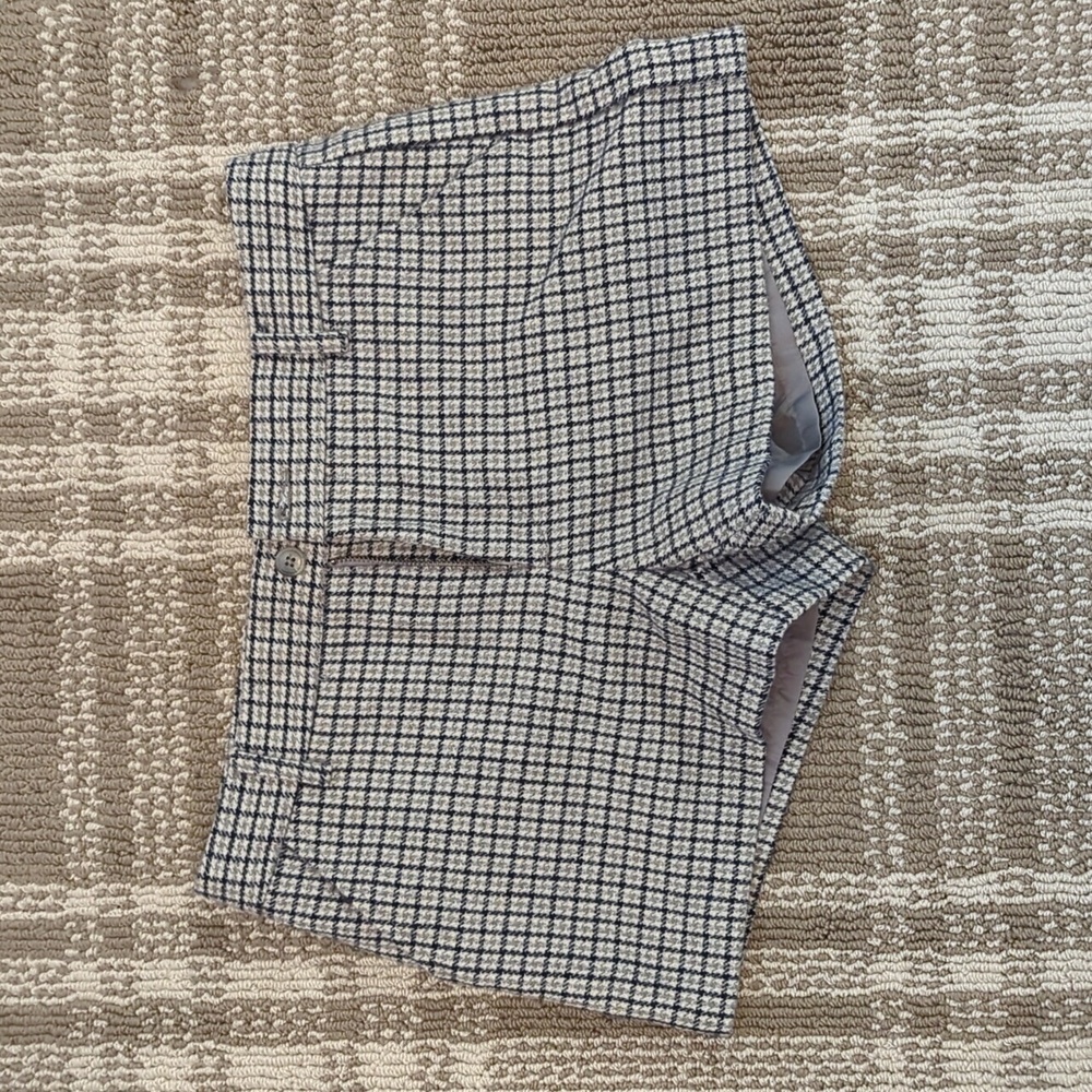 Fall Gap wool plaid dress shorts